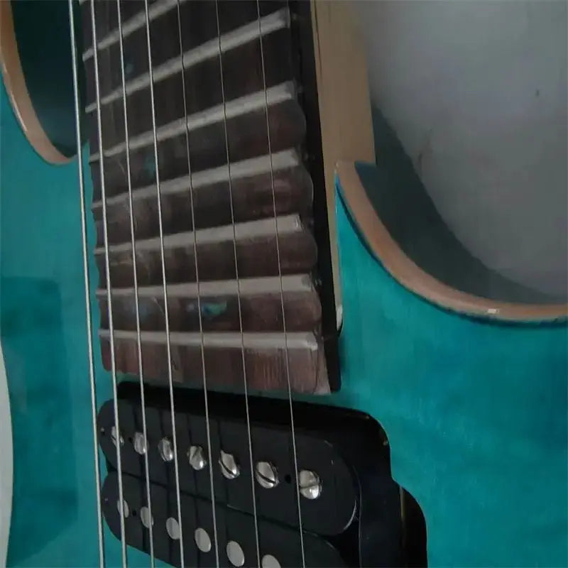 7 String 24 Frets Electric Vibrato Guitar